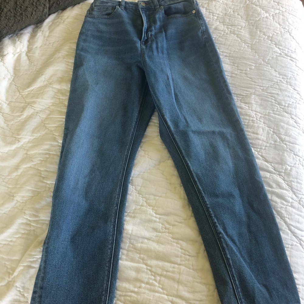 American eagle mom jeans